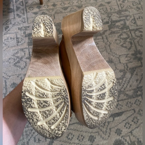 No.6 Clogs - Picture 5 of 5